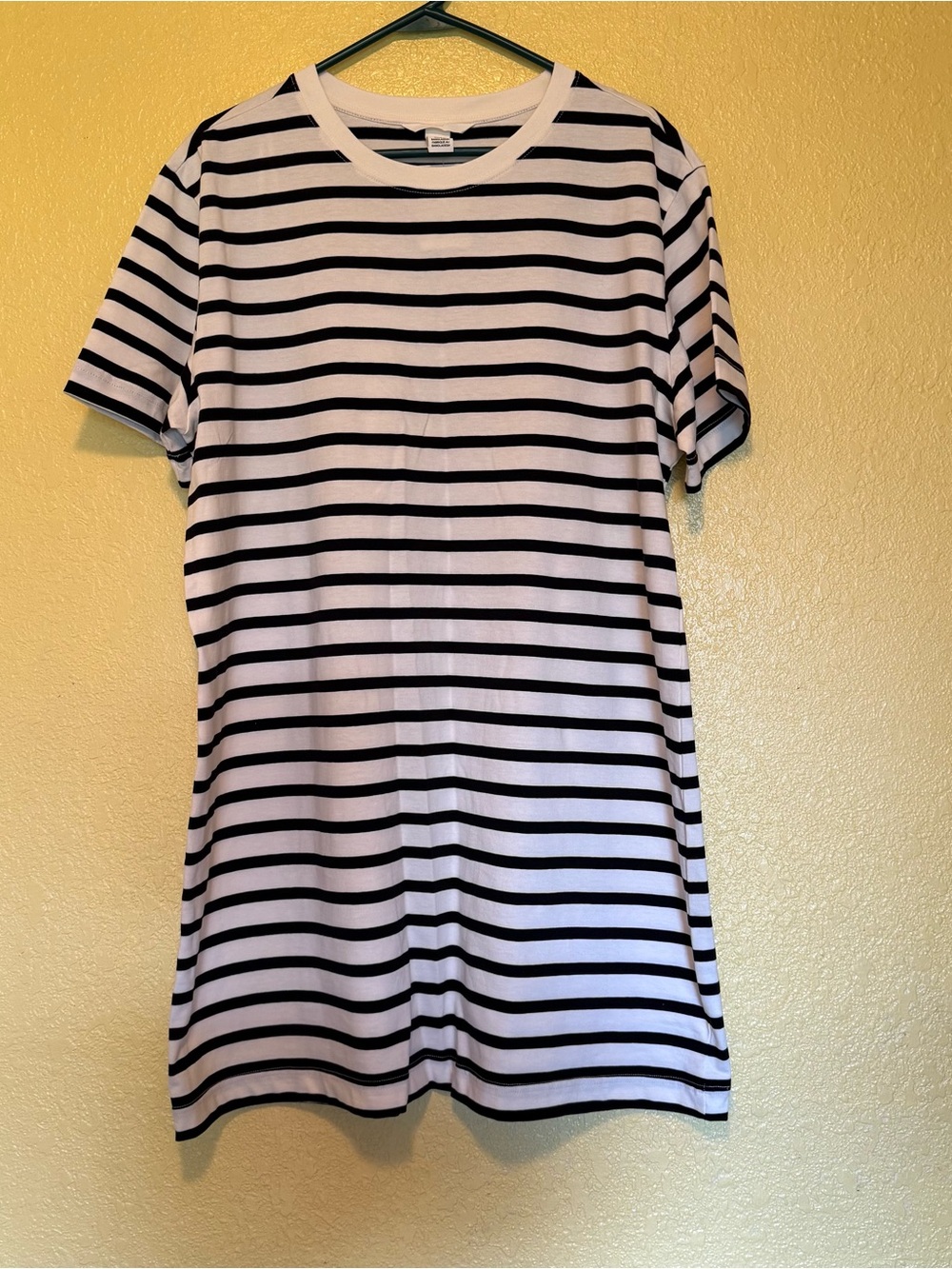 H&M Women’s T-shirt Dress Medium